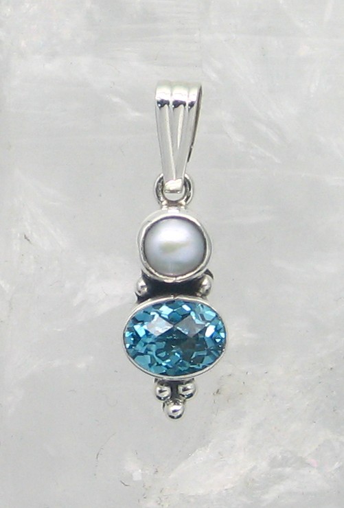MJ P-0021 BT PL  (Blue Topaz and Pearl)