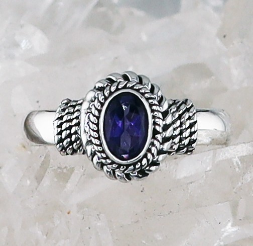 SILK R-035 IO  (Iolite)