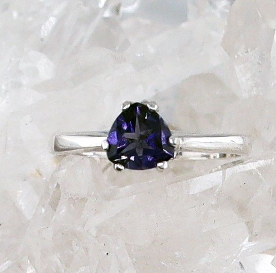 SSJ R-177 IO  (Iolite)  