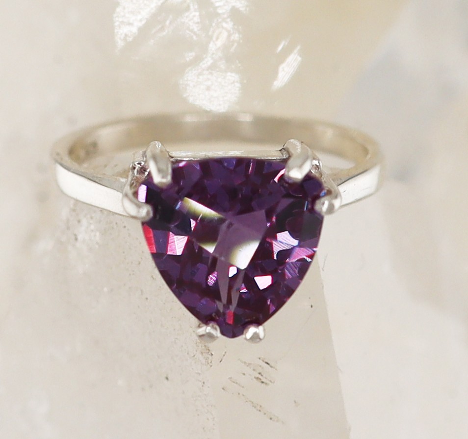 SSJ R-239 SYN ALEX  (Synthetic Alexandrite)   